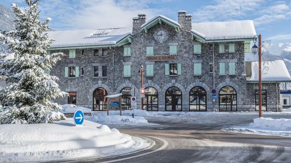 transport_station_sncf_carpool_zen_bourg_saint_maurice