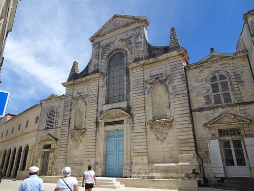 photo_contre_plongée_la_rochelle_eglise_accessible en covoiturage depuis la gare