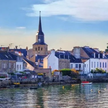 photo_clocher_ville_covoiturage de La Rochelle à Saint-Gildas-de-Rhuys_bus_taxi